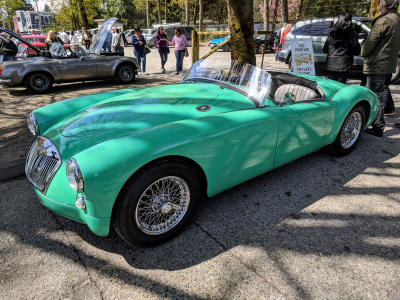 Illustration for article titled Fort Langley St. George's Day (mostly) British Car Show